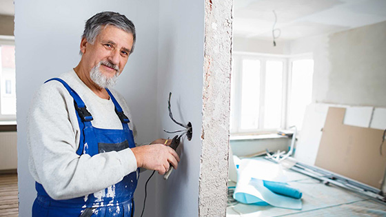 Renovacija u vlastitoj režiji – što možete napraviti sami, a kada pozvati majstora?